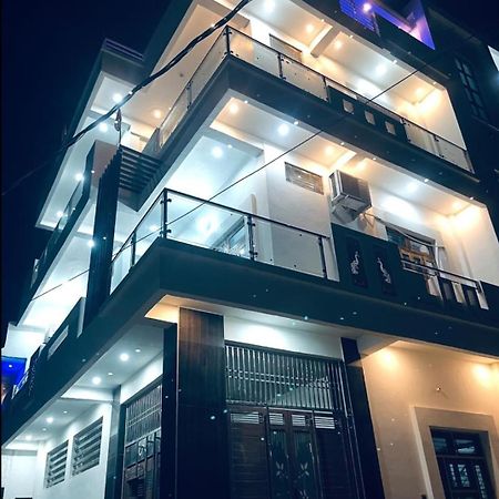Shri Ram International Home Stay Ayodhya Kültér fotó