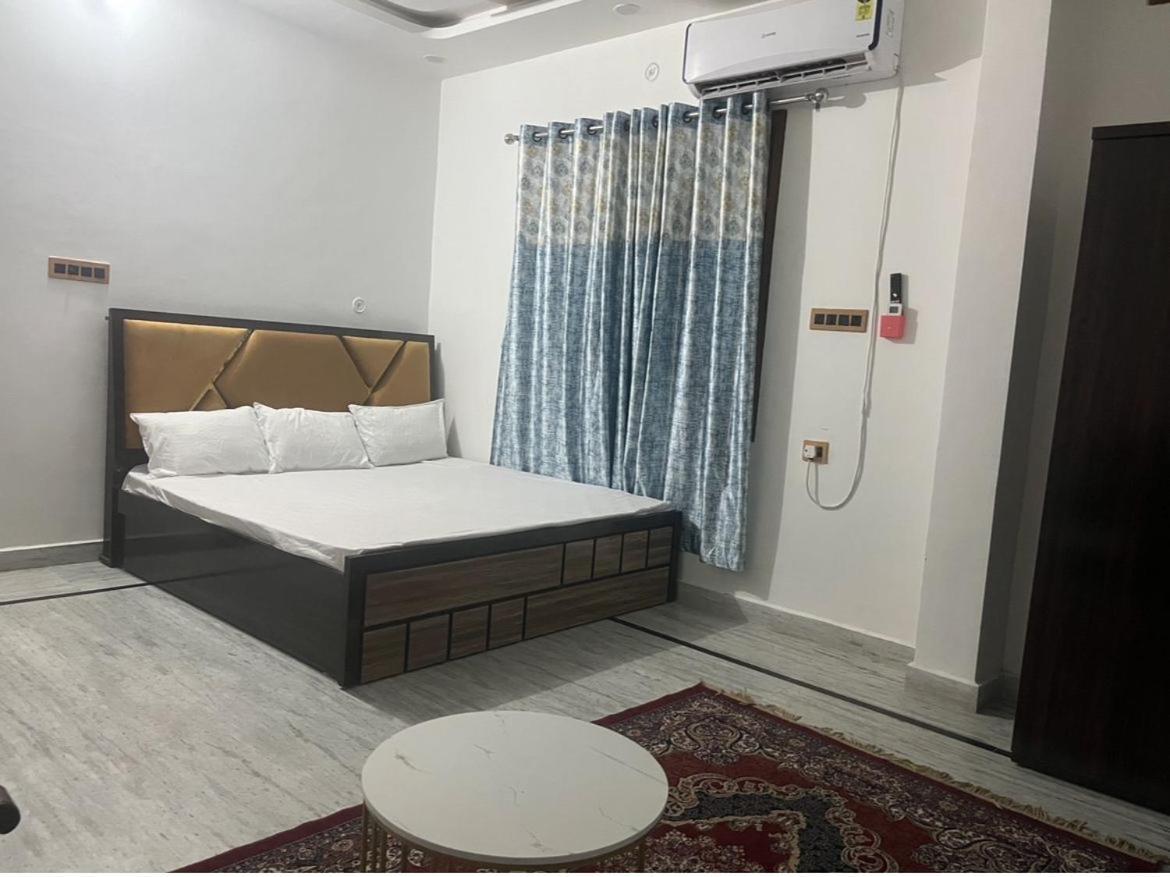 Shri Ram International Home Stay Ayodhya Kültér fotó