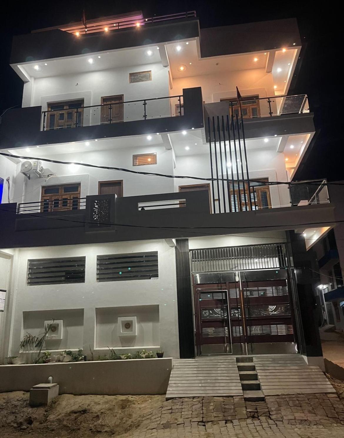 Shri Ram International Home Stay Ayodhya Kültér fotó